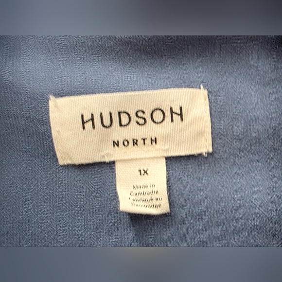 Hudson North Blue Rayon, Button,  Pleated Blouse With Wide Tied Collar 1X - Picture 2 of 10